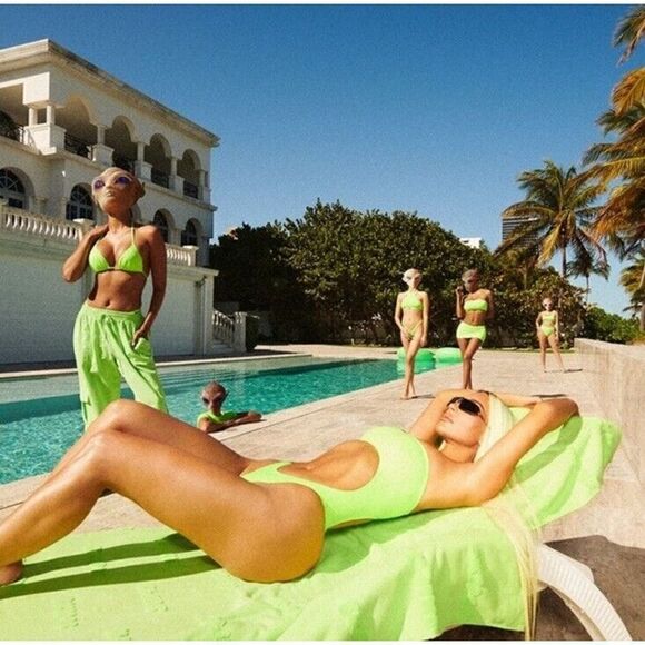 Skims Sz XL Neon Green Monokini Swimsuit Bathing Suit cut out NWT one piece - Picture 5 of 8